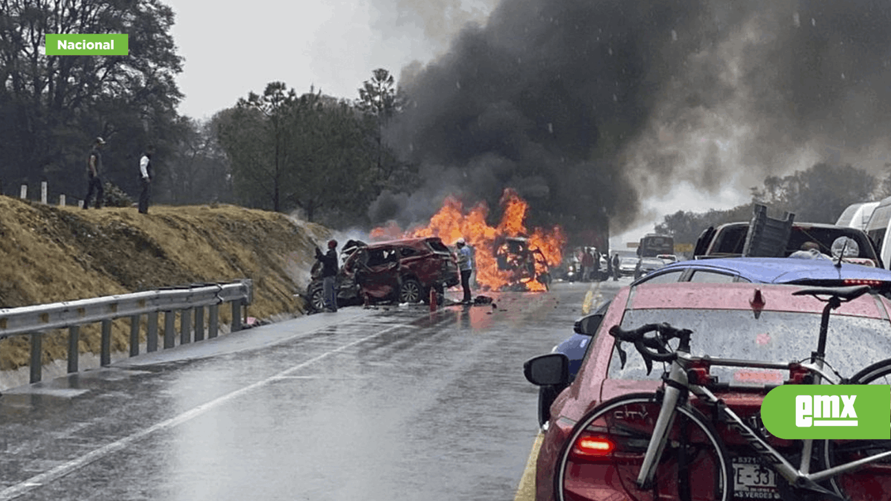 EMX-Muere familia de 7 integrantes durante accidente vial en Veracruz