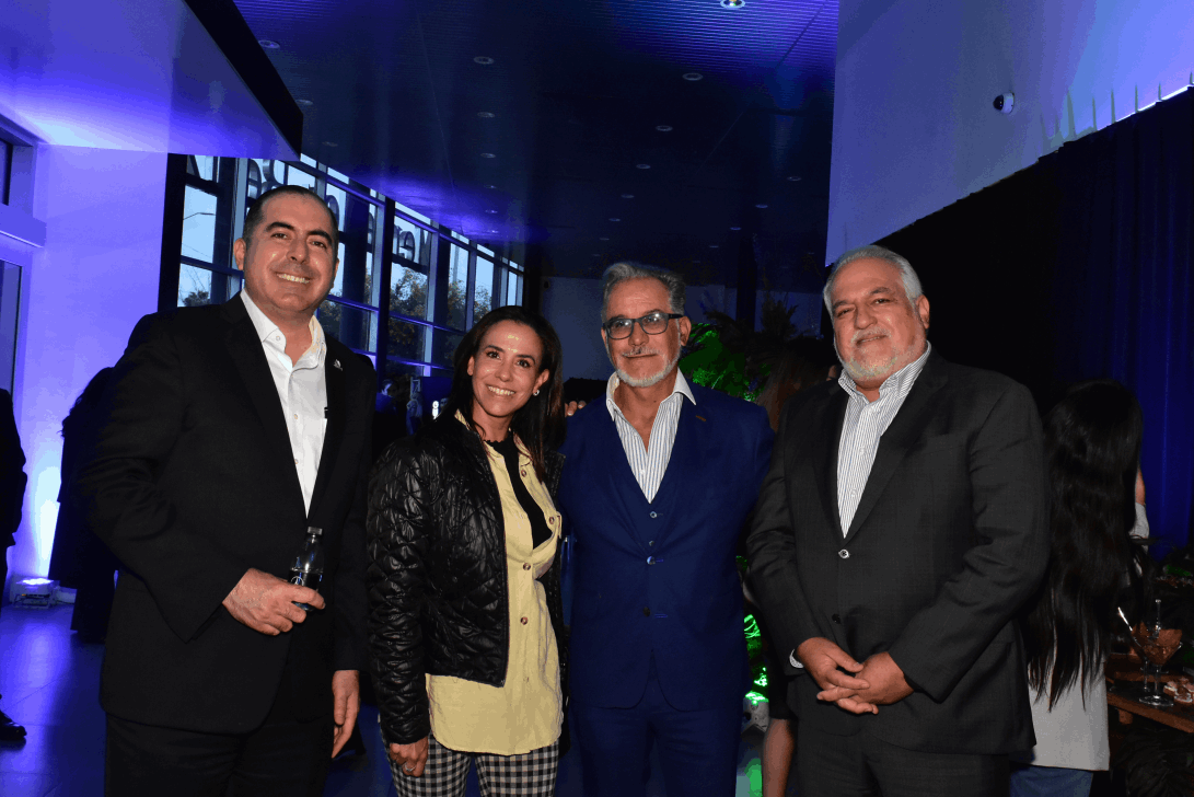 EMX-Aprecian nueva tecnología en Modelos de carros eléctricos