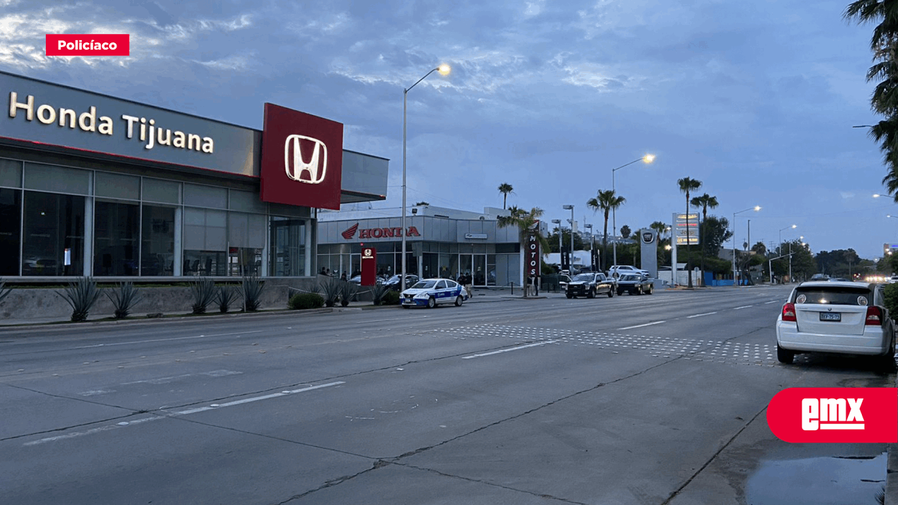 EMX-Roban cuatro motos de la Agencia Automotriz Honda 