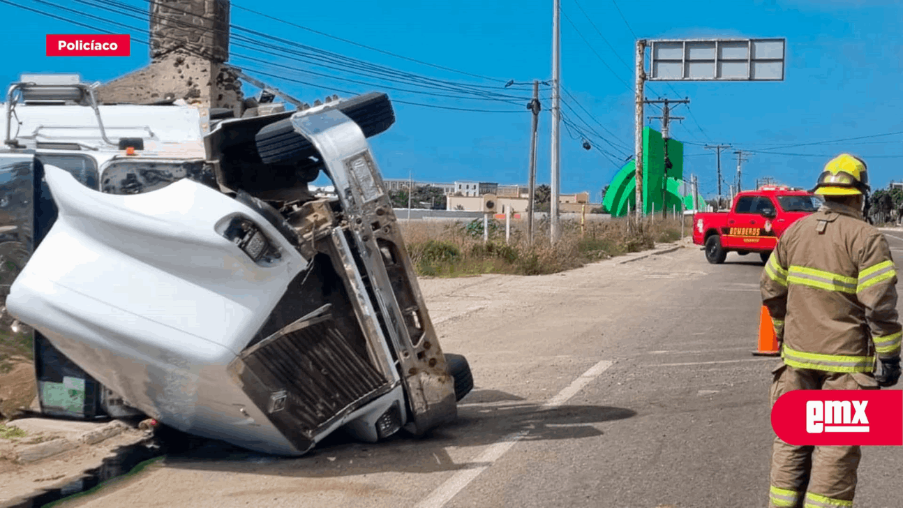 Aparatosa Volcadura De Un Camión De Carga En Playas De R... - El Mexicano