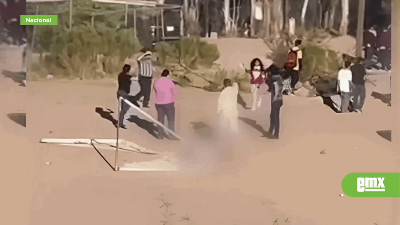 EMX-Alumno de secundaria muere al caerle una portería en Nogales, Sonora