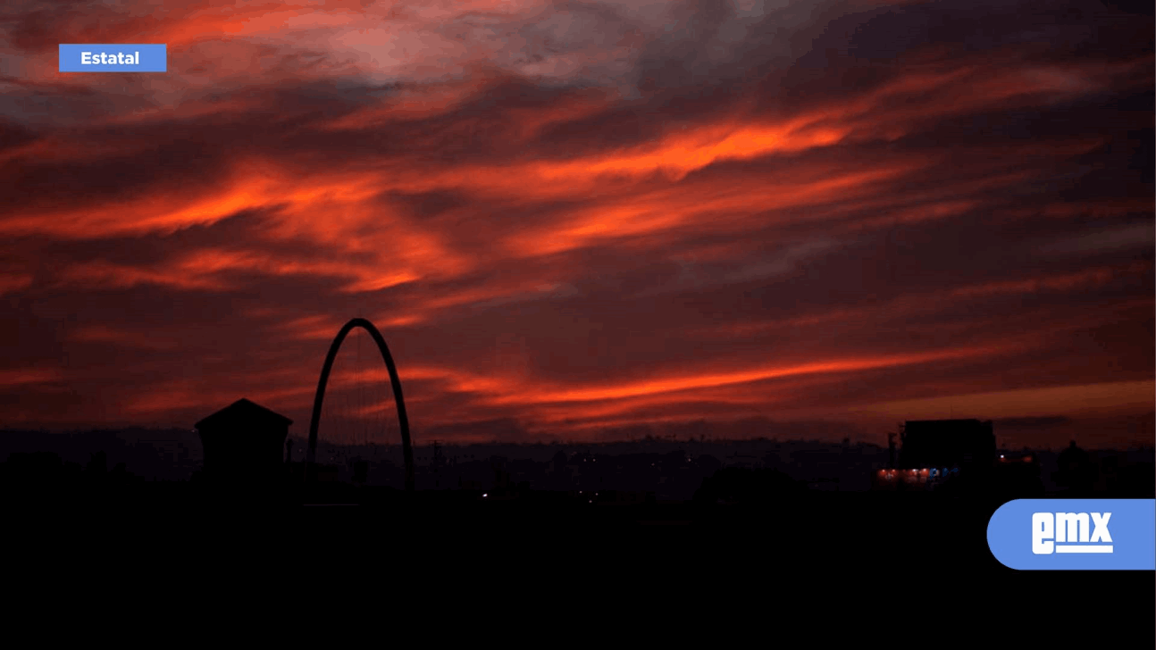 EMX-Postal de un mágico atardecer se registra en Tijuana