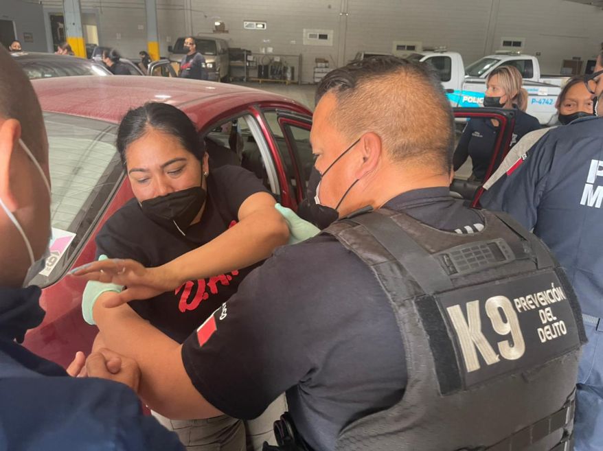 EMX-Terminan policías curso de primeros auxilios 