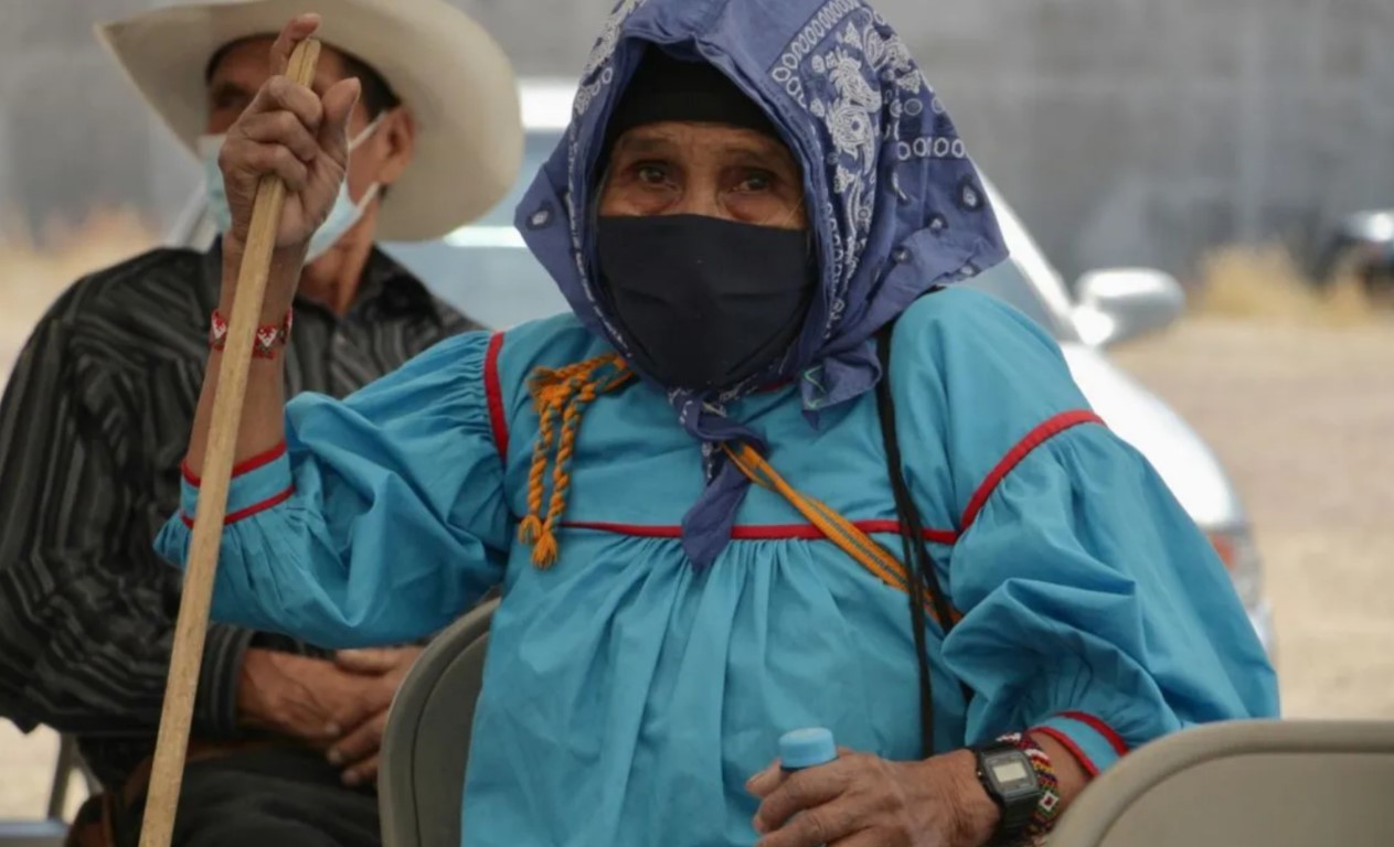 EMX-Indígenas mexicanos caminan horas para vacunarse contra Covid en zonas asediadas por el narco