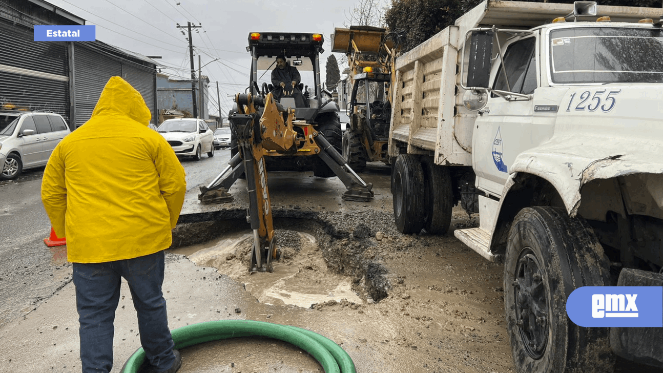 EMX-Atiende CESPT fugas de agua en Tijuana