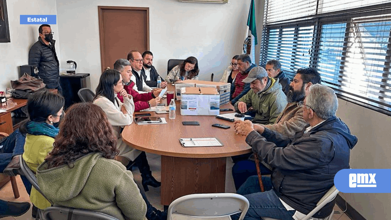 EMX-Sostuvo director de la CESPE reunión con grupos ciudadanos