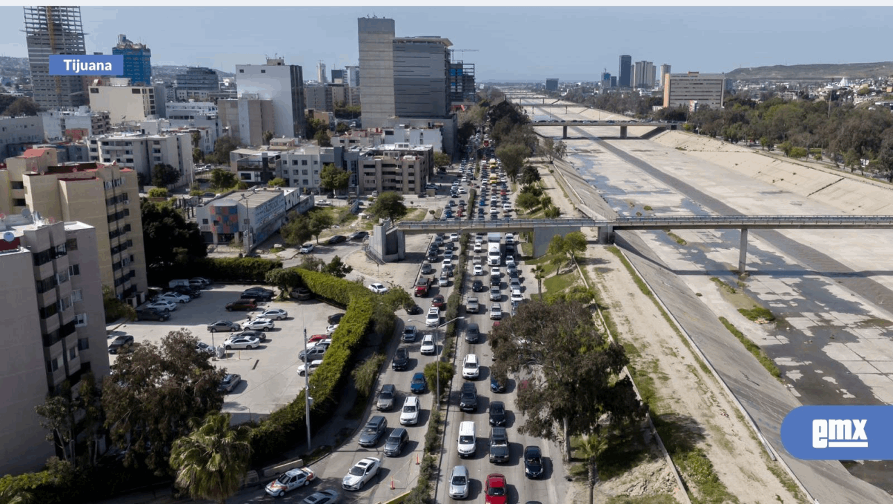 EMX-Tráfico pesado tras el cierre parcial de la Vía Rápida poniente