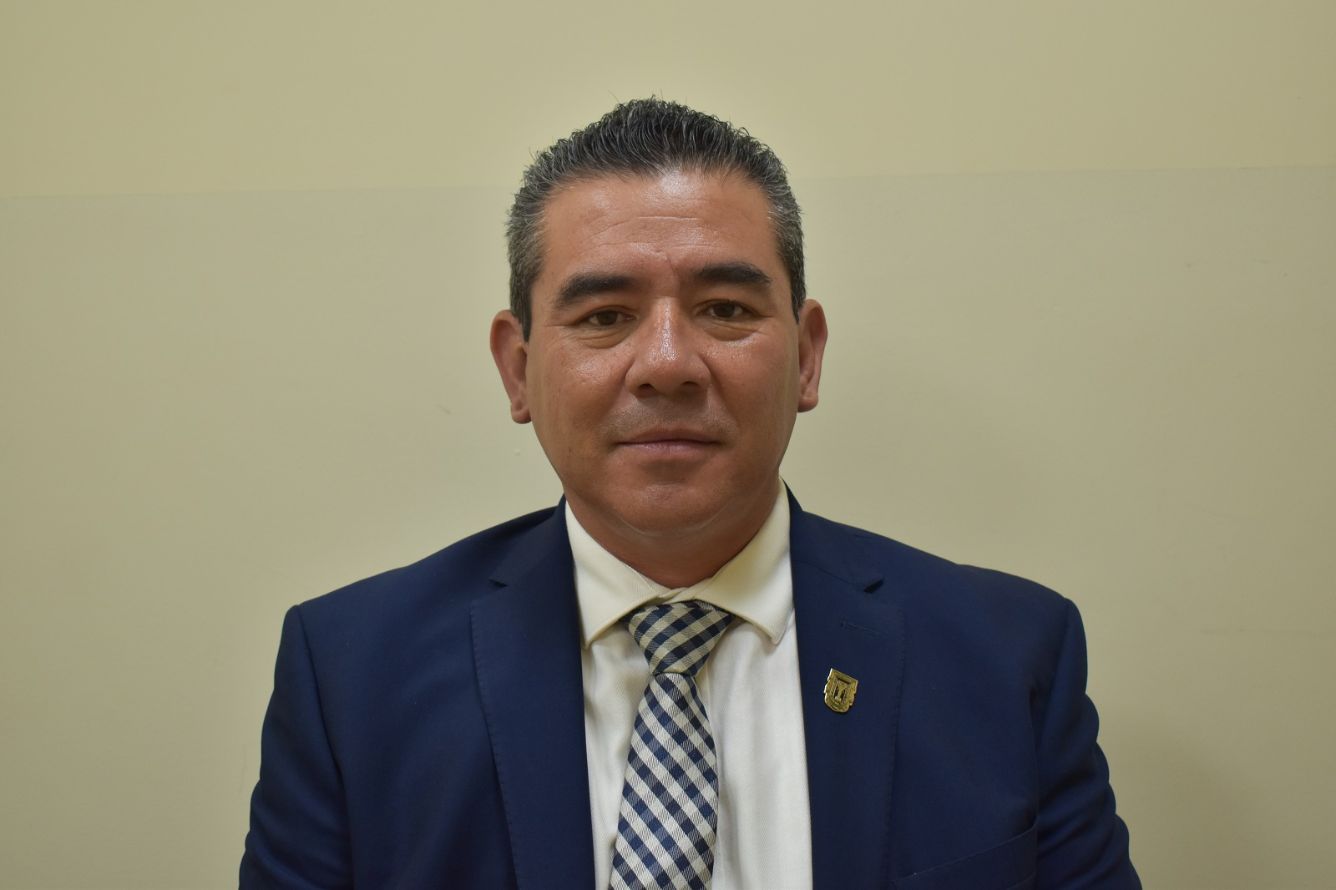 EMX-Nombran a Guillermo Pérez como director de Odontología 