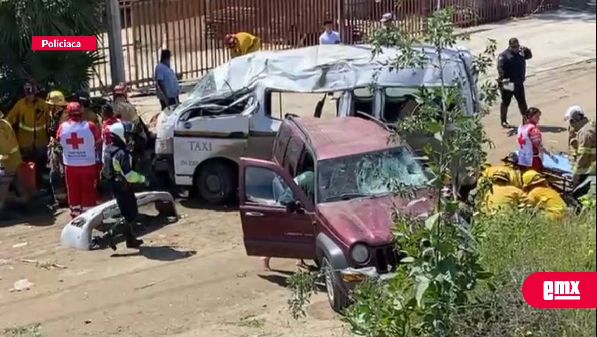 Mueren Dos Pasajeros Durante Choque De Taxi Y 10 Lesiona El Mexicano 4951