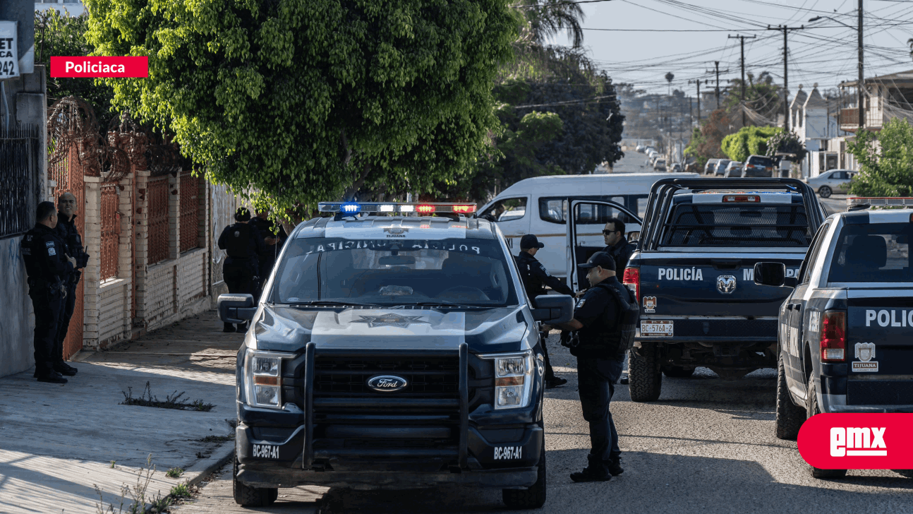 EMX-Varias unidades de policía sitian casa en la Ciudad Jardín