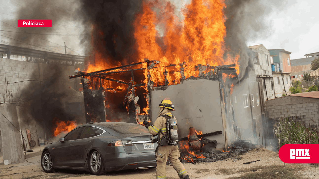 EMX-Se incendia auto eléctrico de la empresa automotriz TESLA