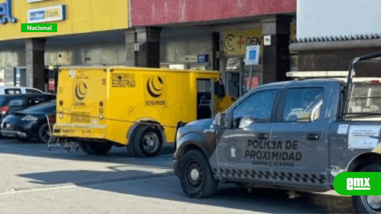 EMX-Roban 3.5 mdp de un camión de valores estacionado en supermercado en Nuevo León