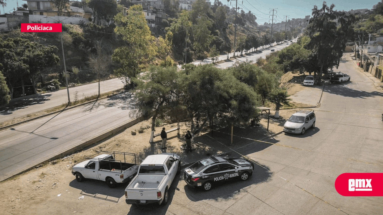 EMX-Dejan-una-camioneta-con-cadáver-en-inmediaciones-del-Rosas-Magallón