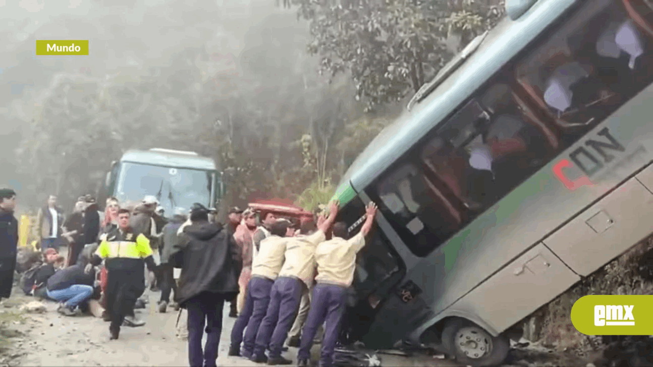 EMX-Camión vuelca en Machu Picchu, Perú; SRE confirma cuatro mexicanos entre los afectados