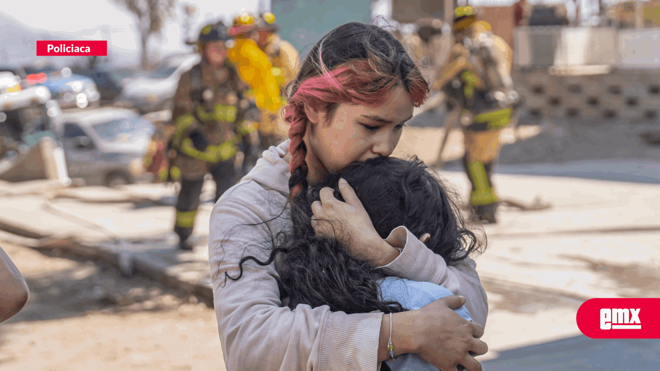 EMX-Incendio-en-edificio-de-Infonavit-Latinos;-vecinos-rescatan-a-dos-niñas