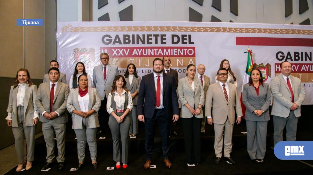 EMX-Presenta-alcalde-electo-Ismael-Burgueño-Ruiz-a-integrantes-de-su-gabinete