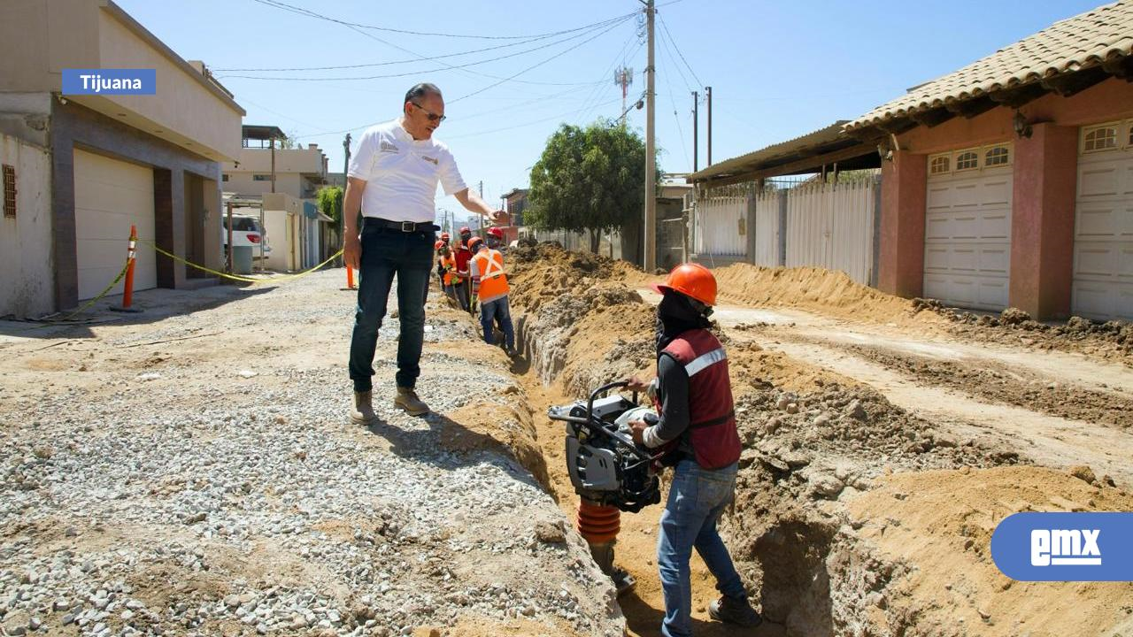 EMX-REALIZA CESPT SEGUNDA FASE DE REHABILITACIÓN DE RED SANITARIA EN LA COLONIA MAGISTERIAL