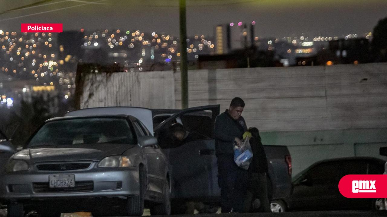 EMX-Dejan restos humanos en la cajuela de un carro  en la colonia Alemán