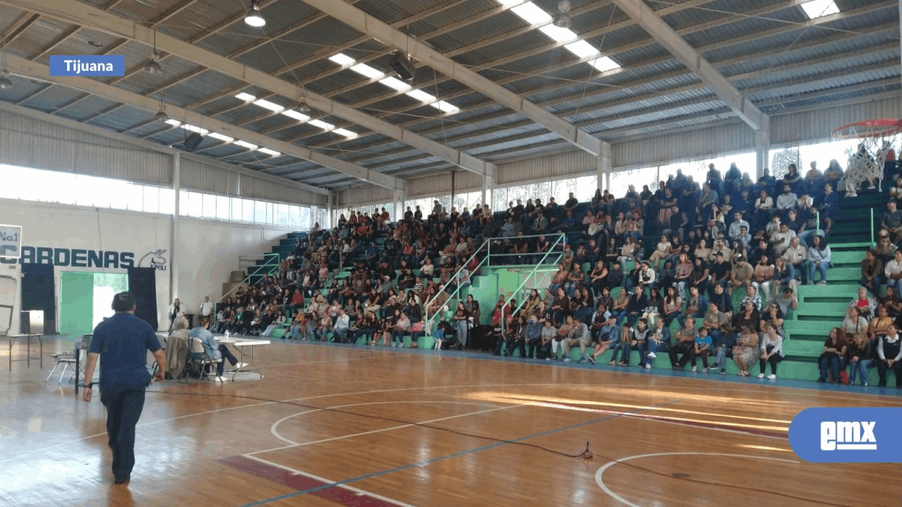 EMX-Estudiantes-de-‘La-Poli’-en-clases-presenciales-sin-horario-definido