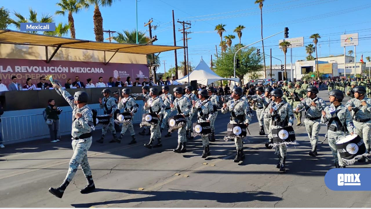 EMX-Marchan en conmemoración de la Revolución Mexicana en Mexicali