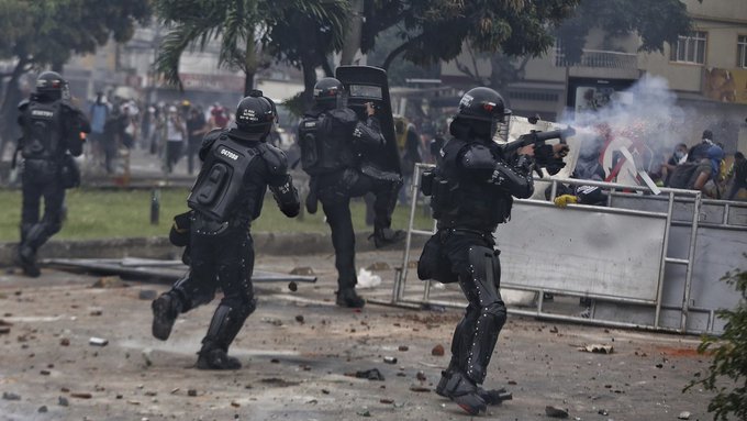 EMX-Condenan abuso policial en séptimo día de protestas en Colombia