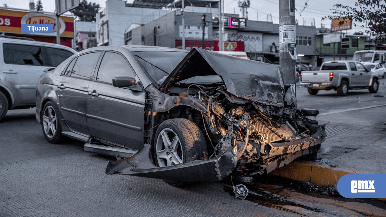 EMX-Tres-lesionados-en-accidente-entre-una-calafia-y-dos-vehículos