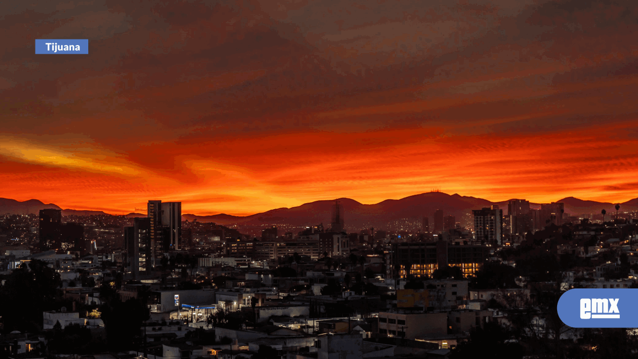 EMX-Imagen-del-colorido-amanecer-que-se-registró-este-miércoles-en-Tijuana