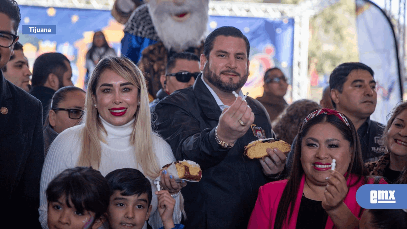 EMX-Con-juguetes-y-rosca,-familias-tijuanenses-celebraron-el-Día-de-Reyes-en-el-Parque-Morelos