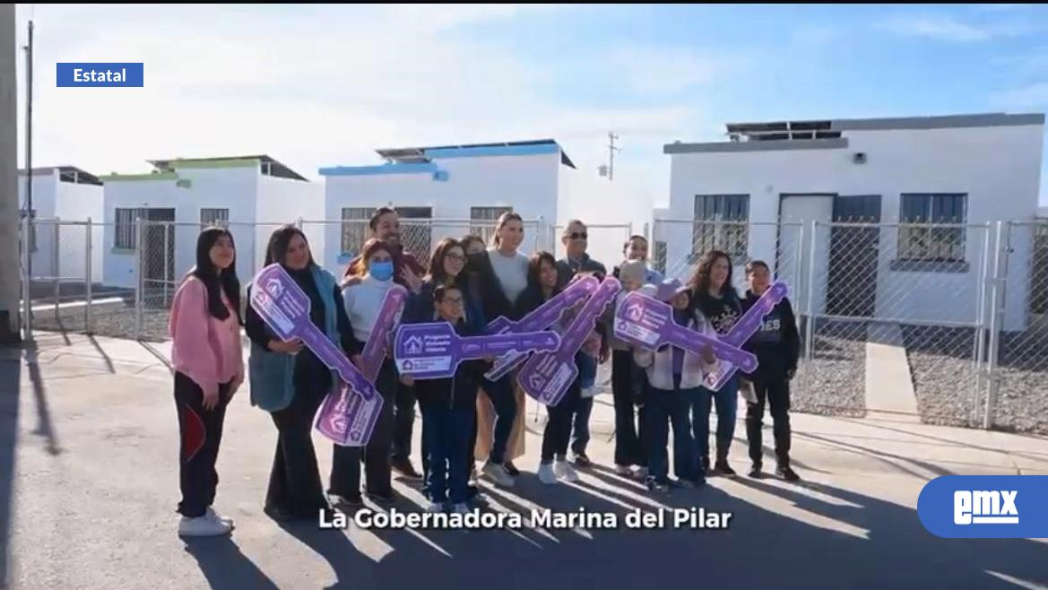 EMX-ENTREGA-GOBERNADORA-LLAVES-DE-CASAS-VIOLETA