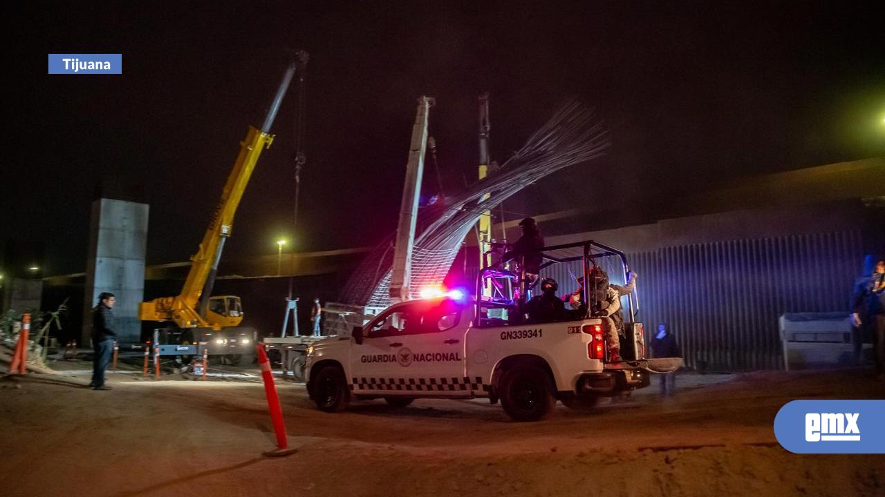 EMX-Colapso en obras del viaducto elevado en el Cañón Otay deja dos personas atrapadas