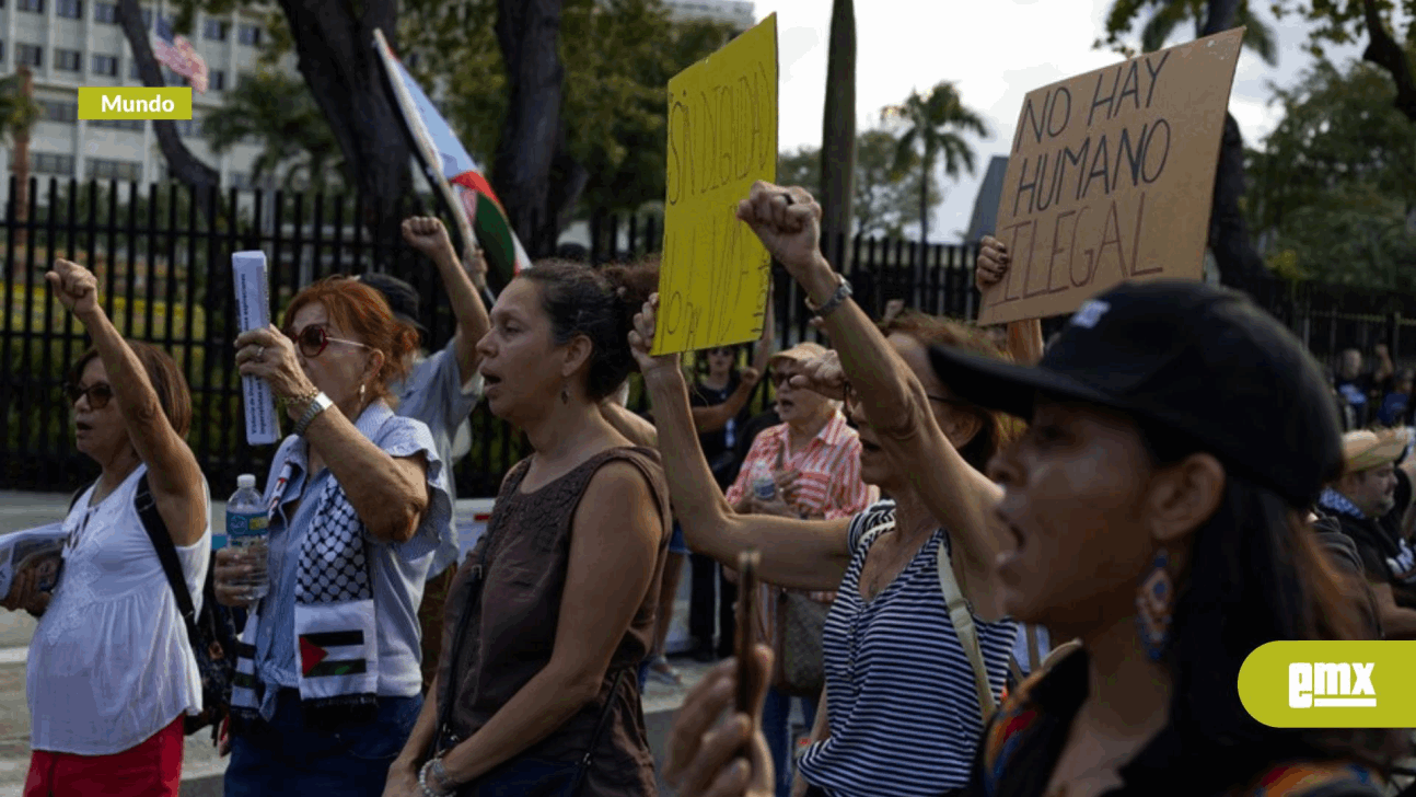 EMX-Manifestantes-de-Puerto-Rico-se-levantan-contra-la-política-migratoria-de-Trump