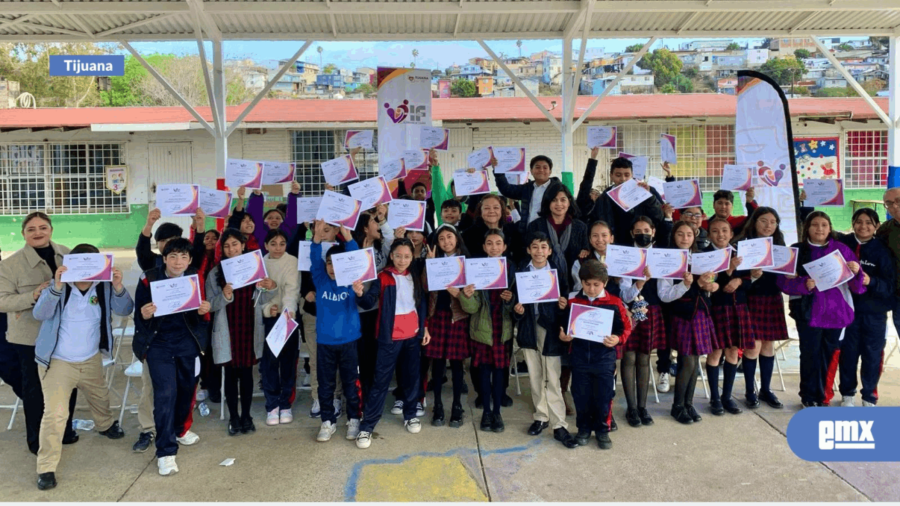 EMX-DIF TIJUANA BRINDA HERRAMIENTAS DE VIDA A ESTUDIANTES DE PRIMARIA EJÉRCITO NACIONAL