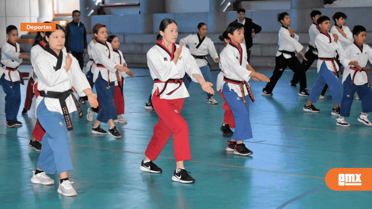 EMX-Realiza-preparación-equipo-de-taekwondo