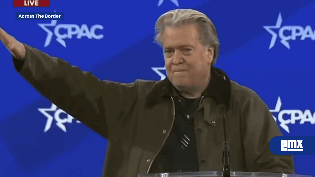 EMX-Acusan-a-Steve-Bannon-de-hacer-saludo-nazi