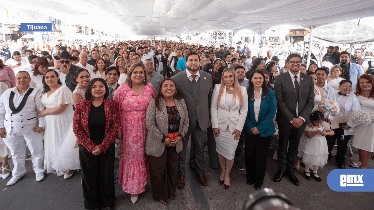 EMX-Casi-2-mil-parejas-se-dan-el-Sí-en-la-Revu