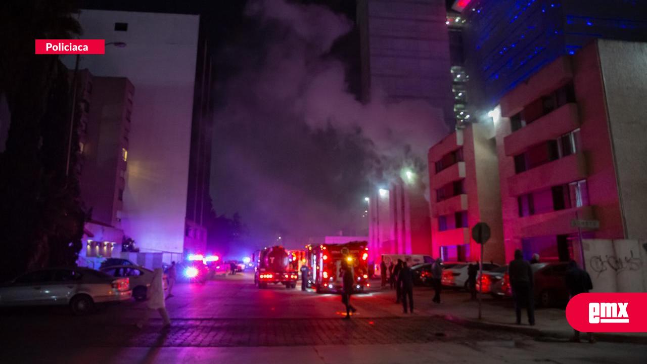 EMX-Incendio en departamento de Zona Río; bomberos rescatan 5 personas