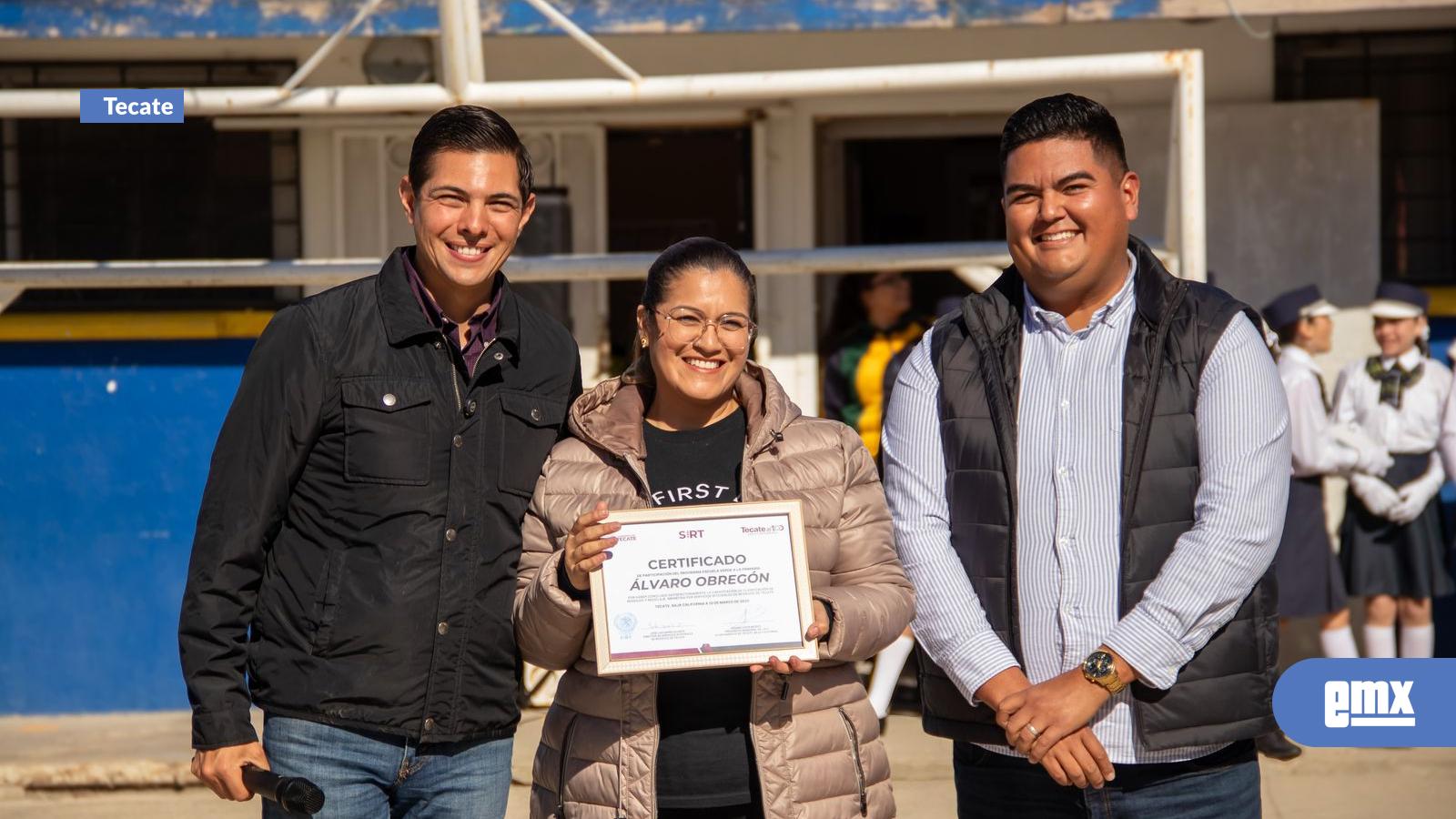 EMX-El Gobierno de Tecate refuerza valores cívicos y conciencia ambiental en primaria Flores Magón