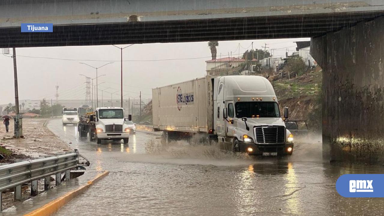 EMX-Segunda-tormenta-trae-choques-e-inundaciones