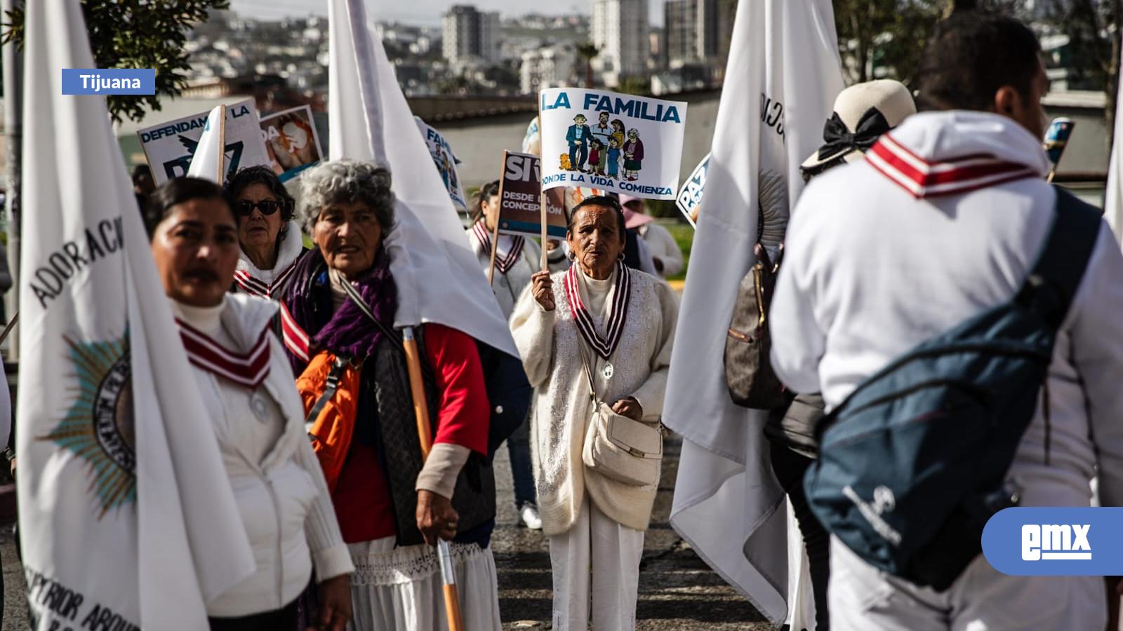 EMX-Celebran el XXV aniversario de la marcha por La Vida, la Paz, la Familia y los Migrantes 