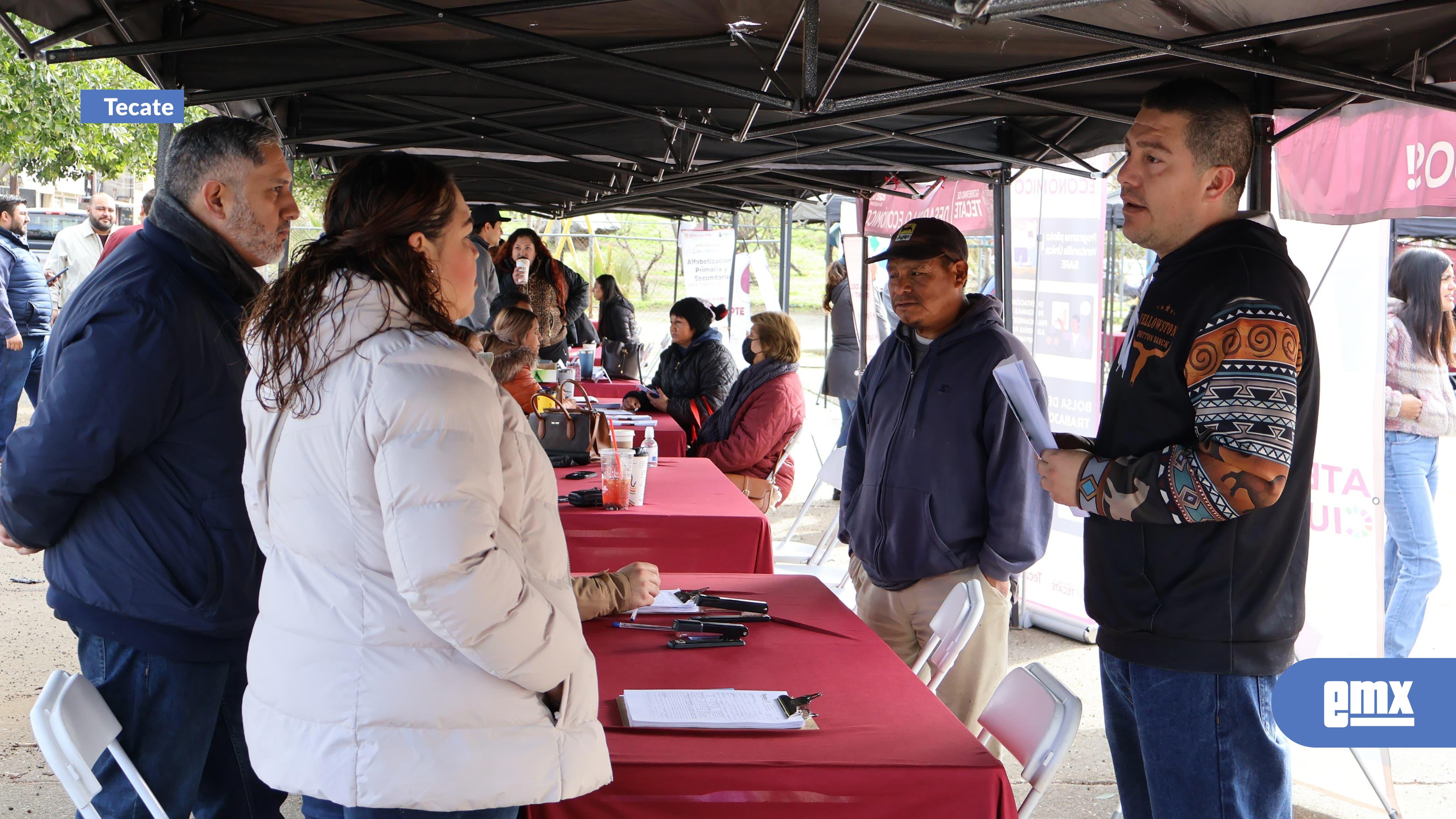 EMX-Acerca-Gobierno-de-Tecate-Servicios-Municipales-a-la-Colonia-El-Descanso