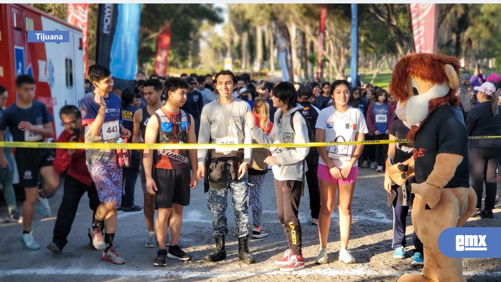 EMX-Participaron más de 600 personas en la exitosa carrera D.A.R.E.