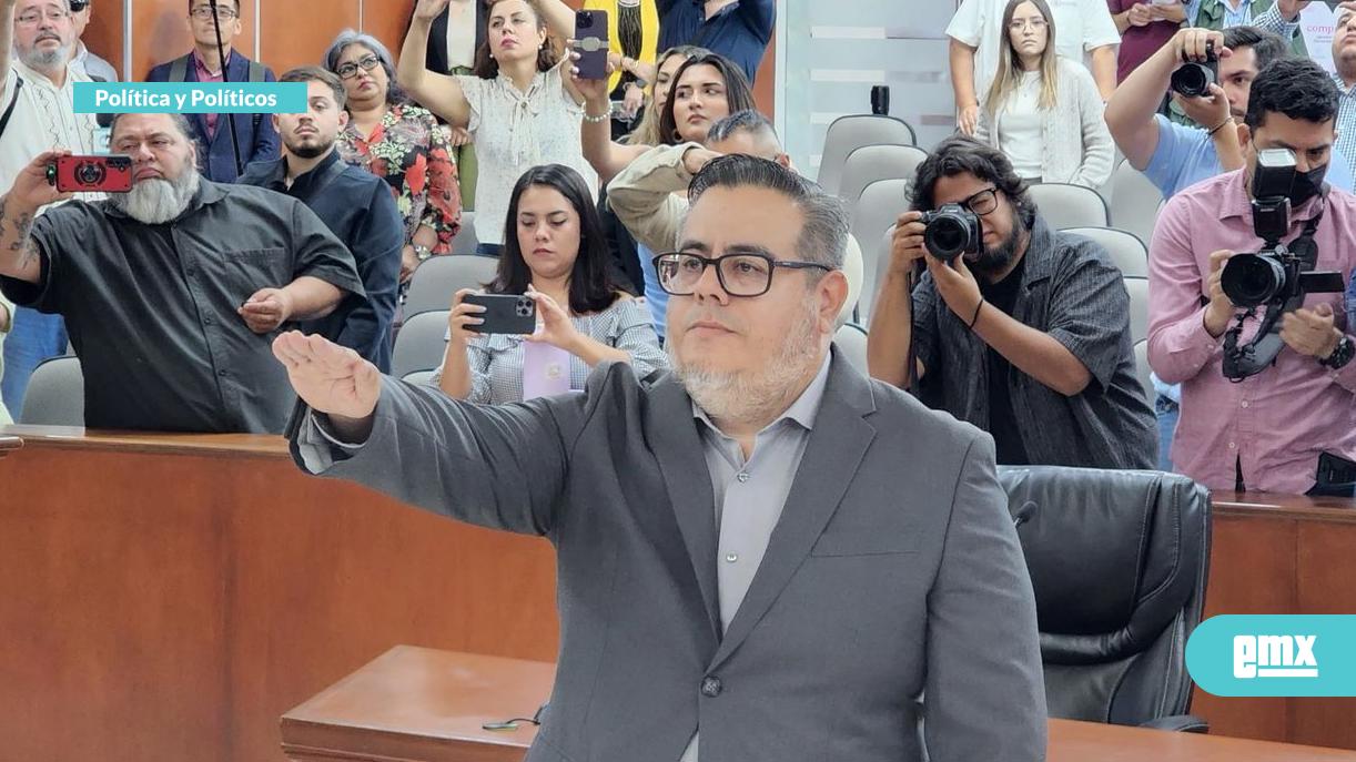 EMX-JESÚS-ARMANDO-LEMUS-LÓPEZ…-rindió-protesta-como-nuevo-titular-de-Comunicación-Social-del-Congreso