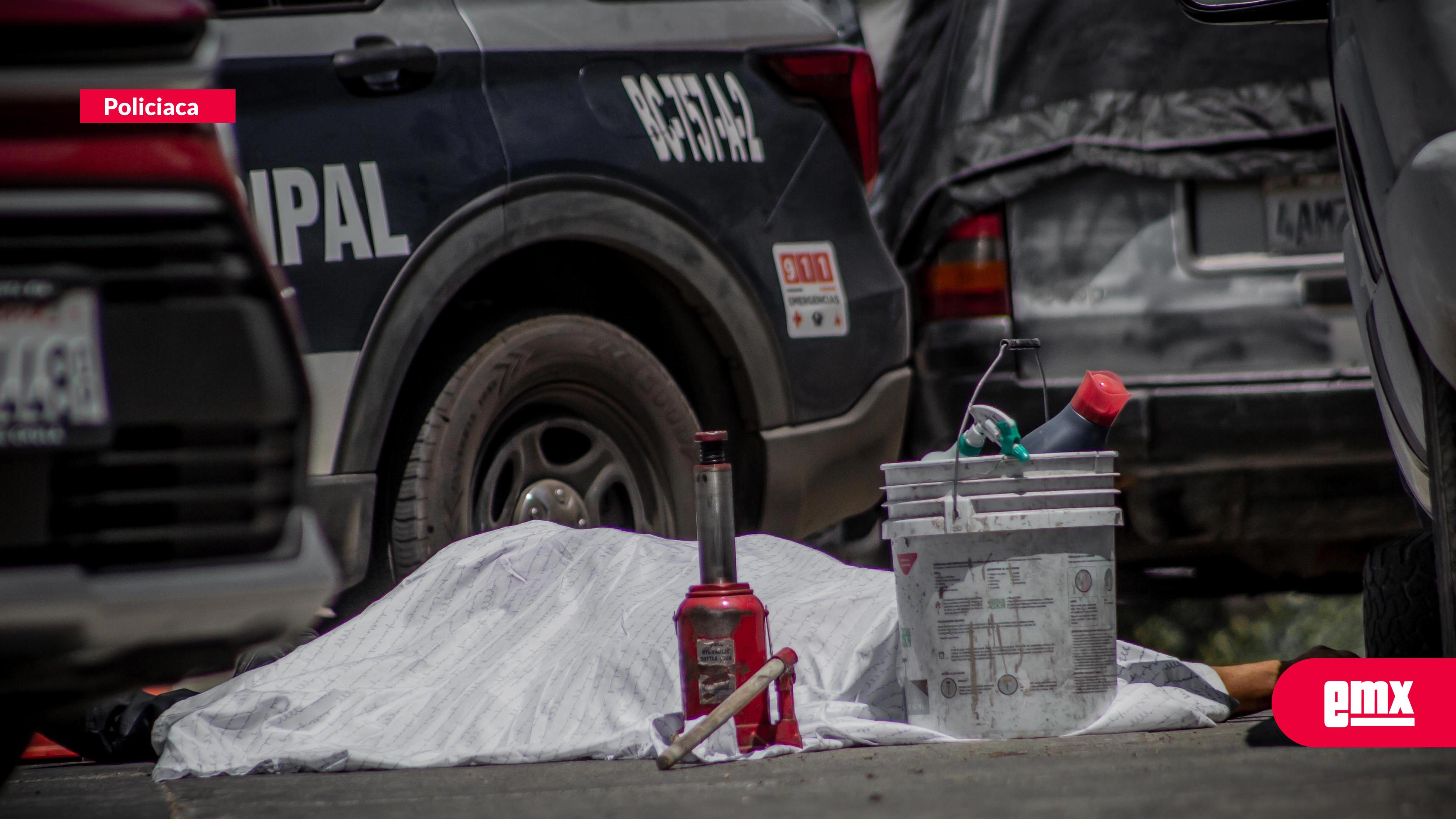 EMX-Mecánico-muere-aplastado-por-una-camioneta-en-la-colonia-Del-Río