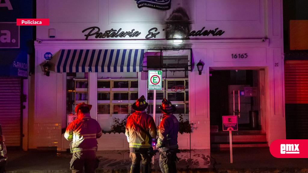 EMX-Fuego daña fachada de la panadería Jacobo de Zona del Río