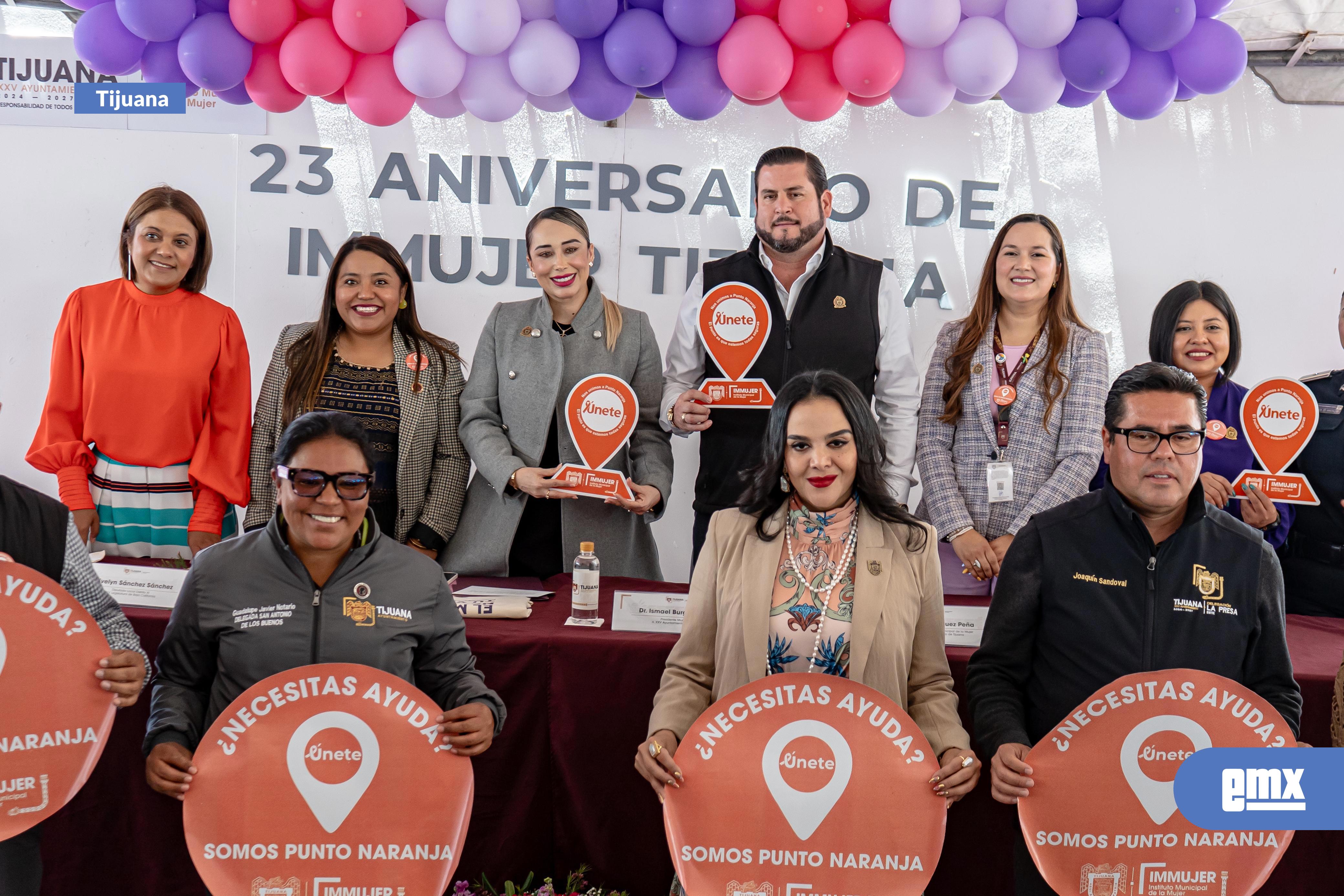EMX-Activan-la-Tarjeta-Naranja-en-Tijuana-en-la-celebración-del-23-aniversario-del-IMMUJER-Tijuana