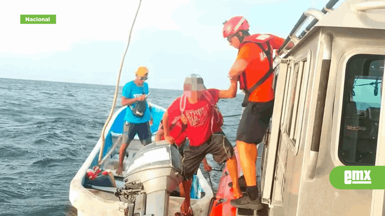 EMX-Marina-rescata-a-ocho-tripulantes-en-Calkini,-Campeche