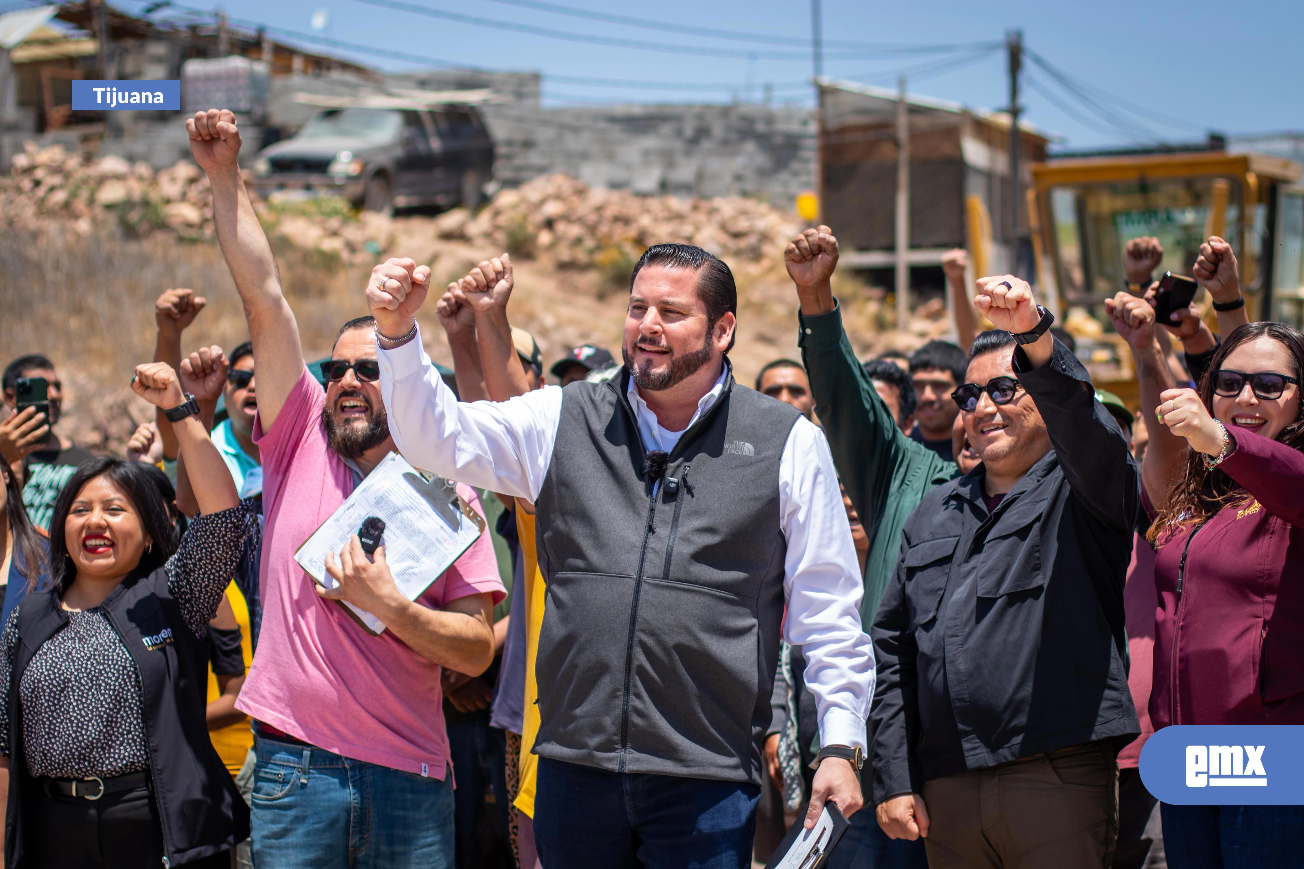 EMX-Mejora-XXV-Ayuntamiento-de-Tijuana-entorno-urbano-de-colonia-El-Manantial-con-el-programa-‘Tijuana:-Ciudad-Limpia