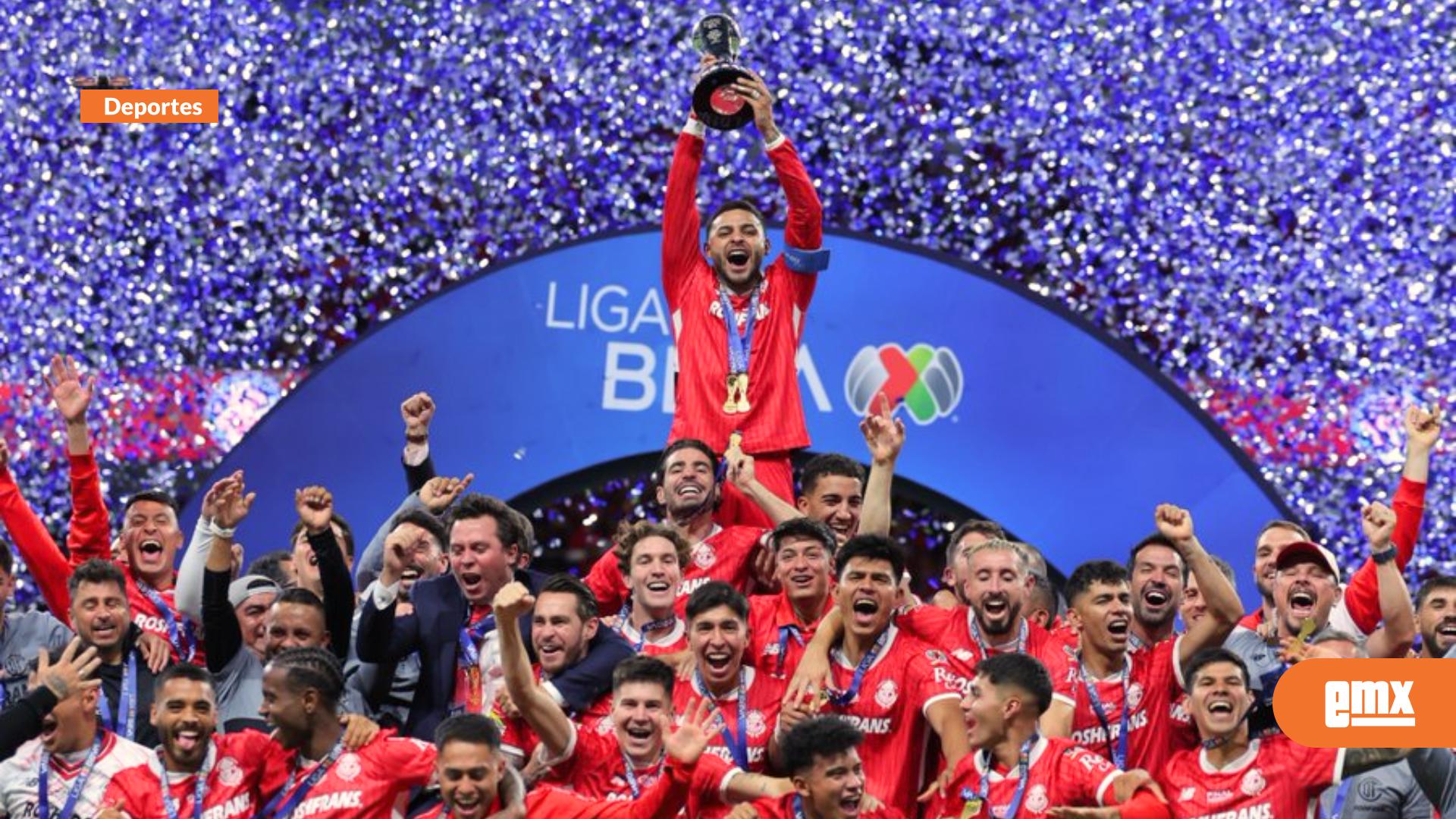 EMX-Toluca-levanta-su--título-11-de-Liga-Mx
