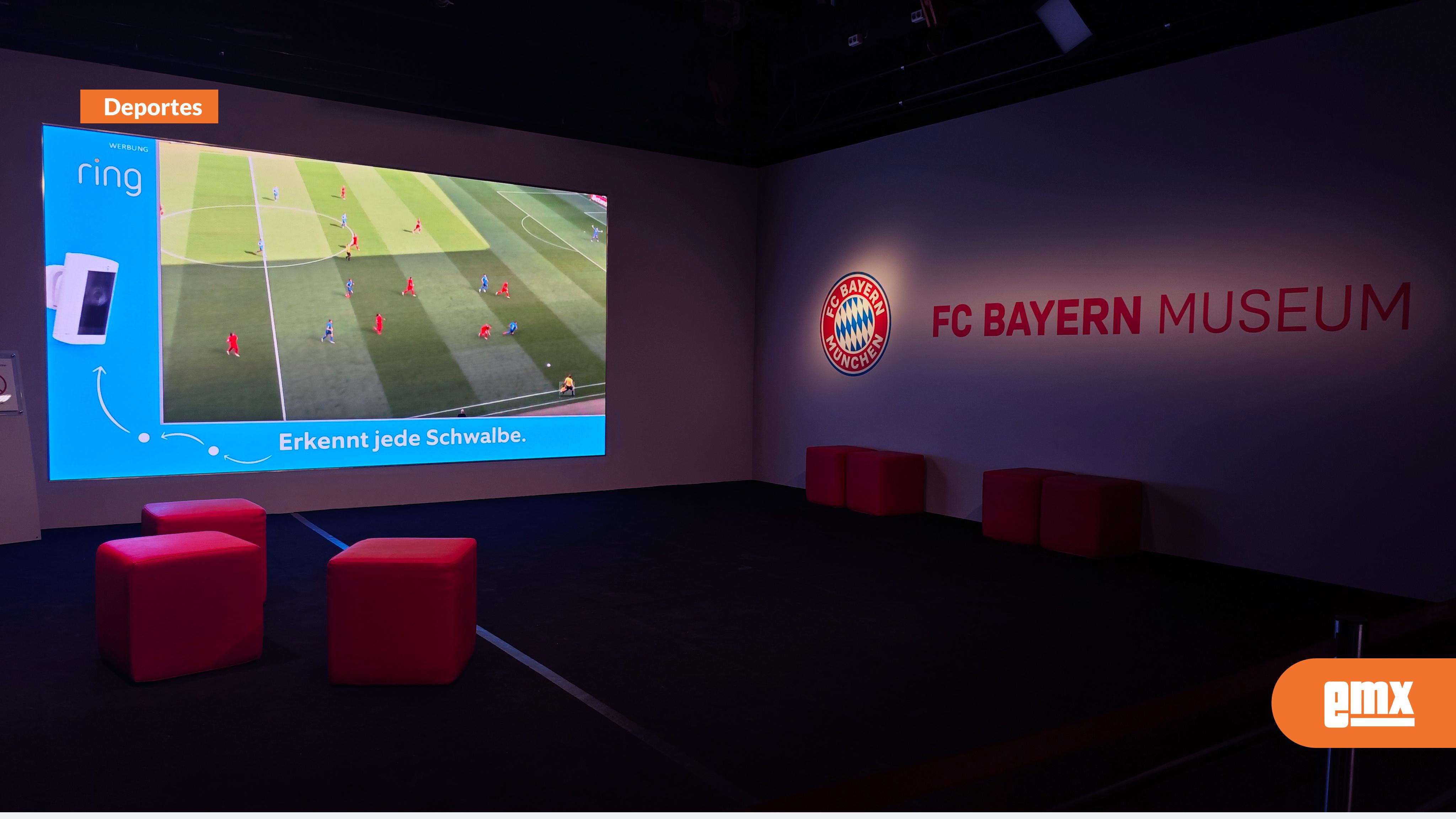 EMX-MURO-DEPORTIVO:-La-historia-detrás-del-escudo-del-Manchester-United-en-la-casa-del-Bayern-de-Múnich