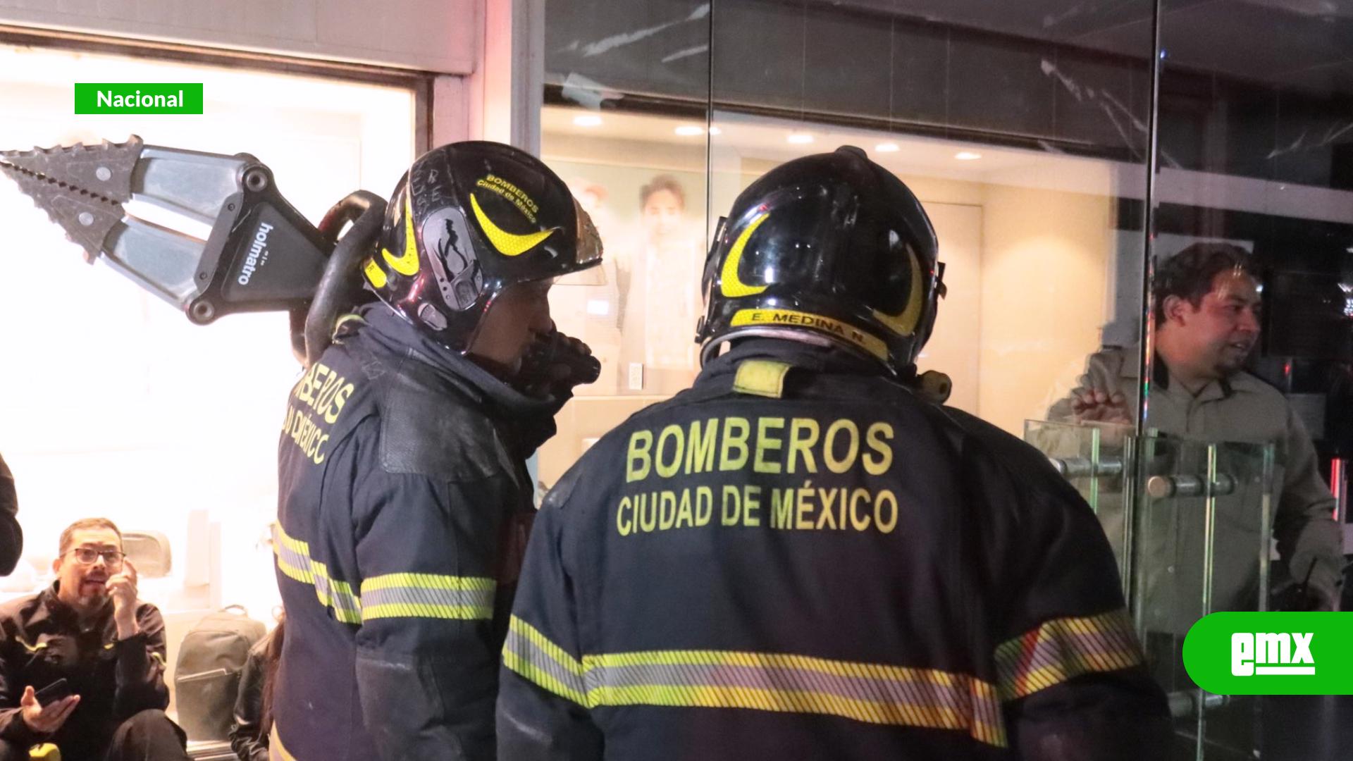 EMX-Emergencia-en-la-Torre-Latino:-rescate-de-personas-atrapadas-en-ascensores